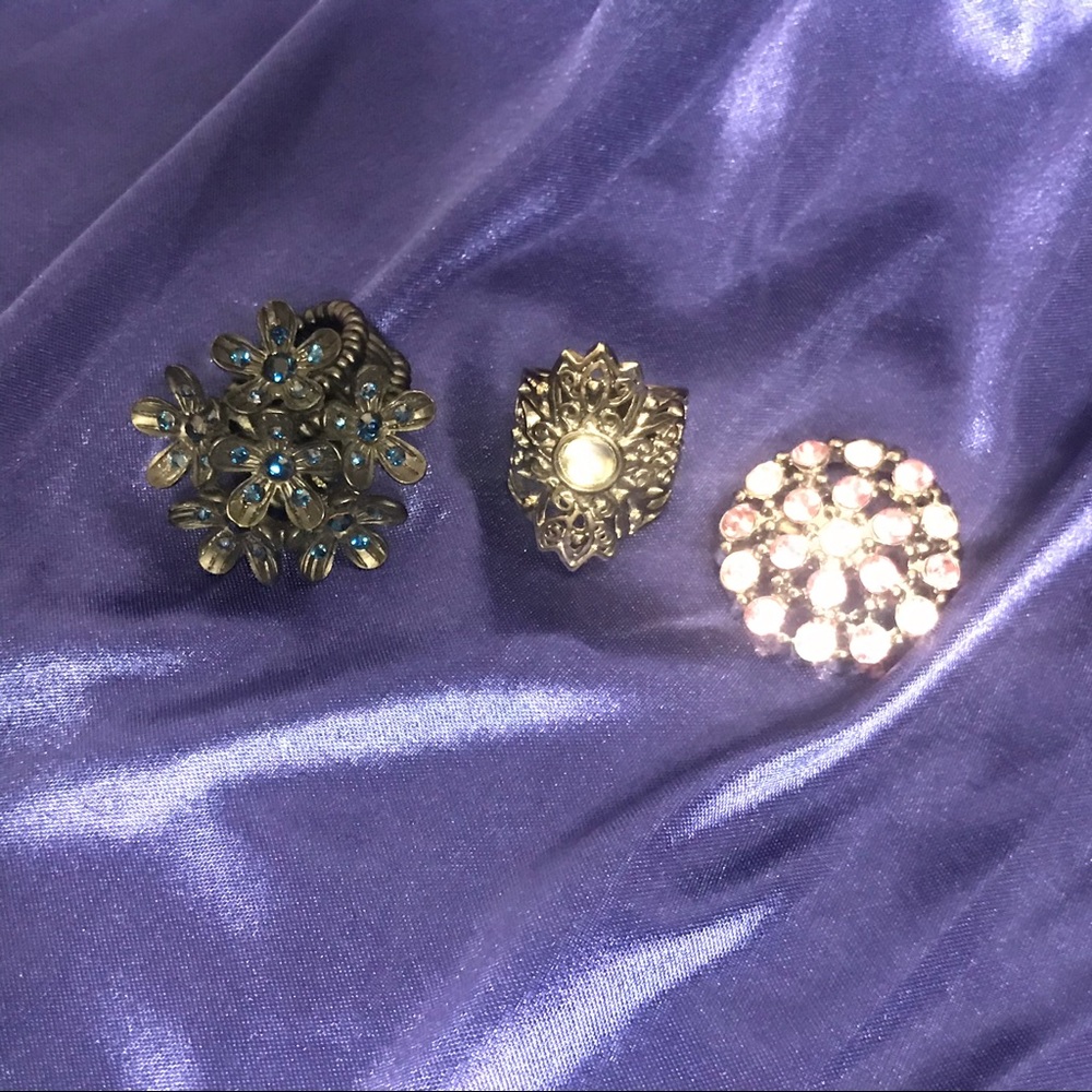 3 Silver, Black Rings Bundle of 3 rings sz 6-8